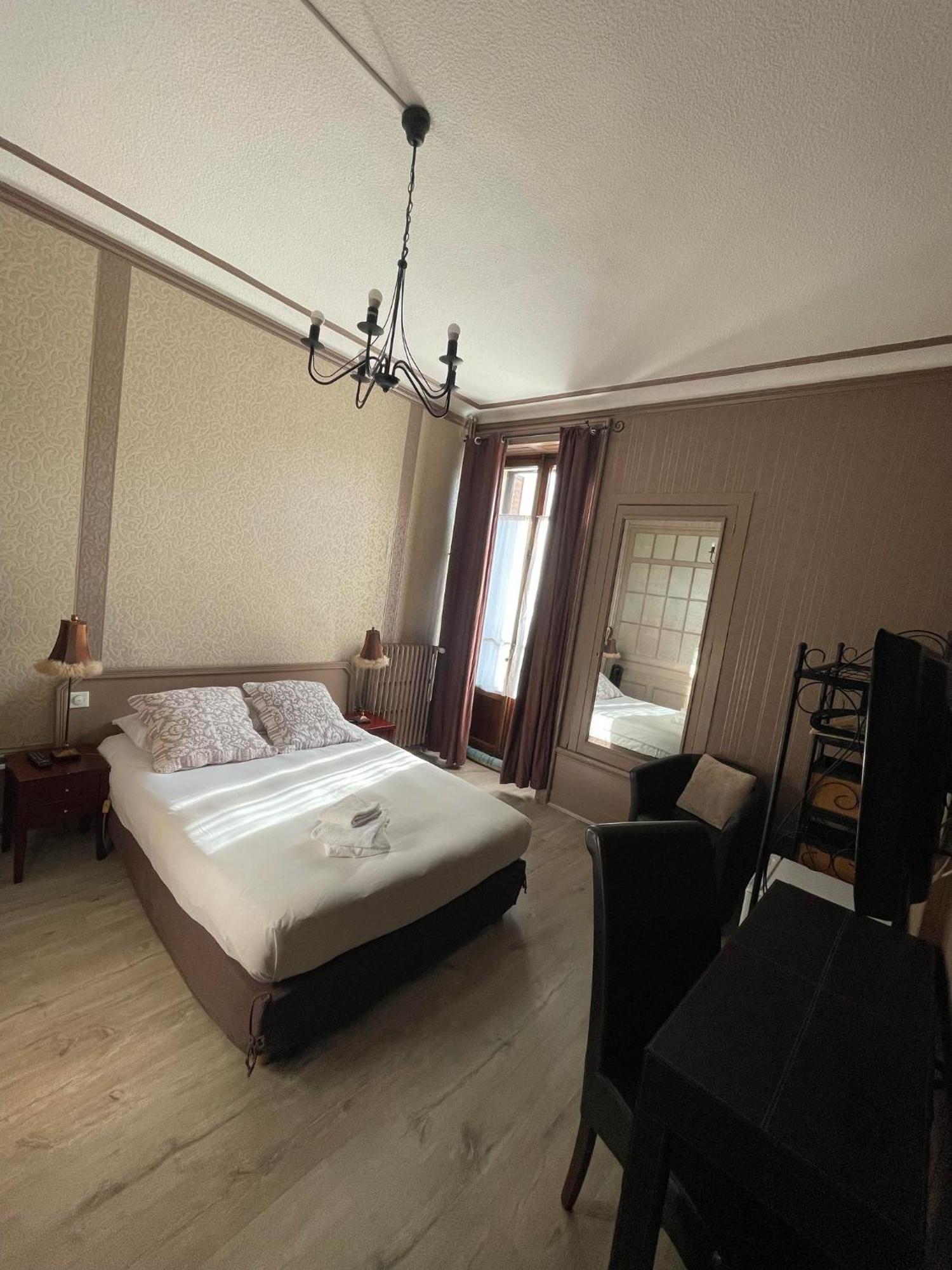 Authentic By Balladins, Hotel Le Carre D'Aix Aix-les-Bains Exterior photo