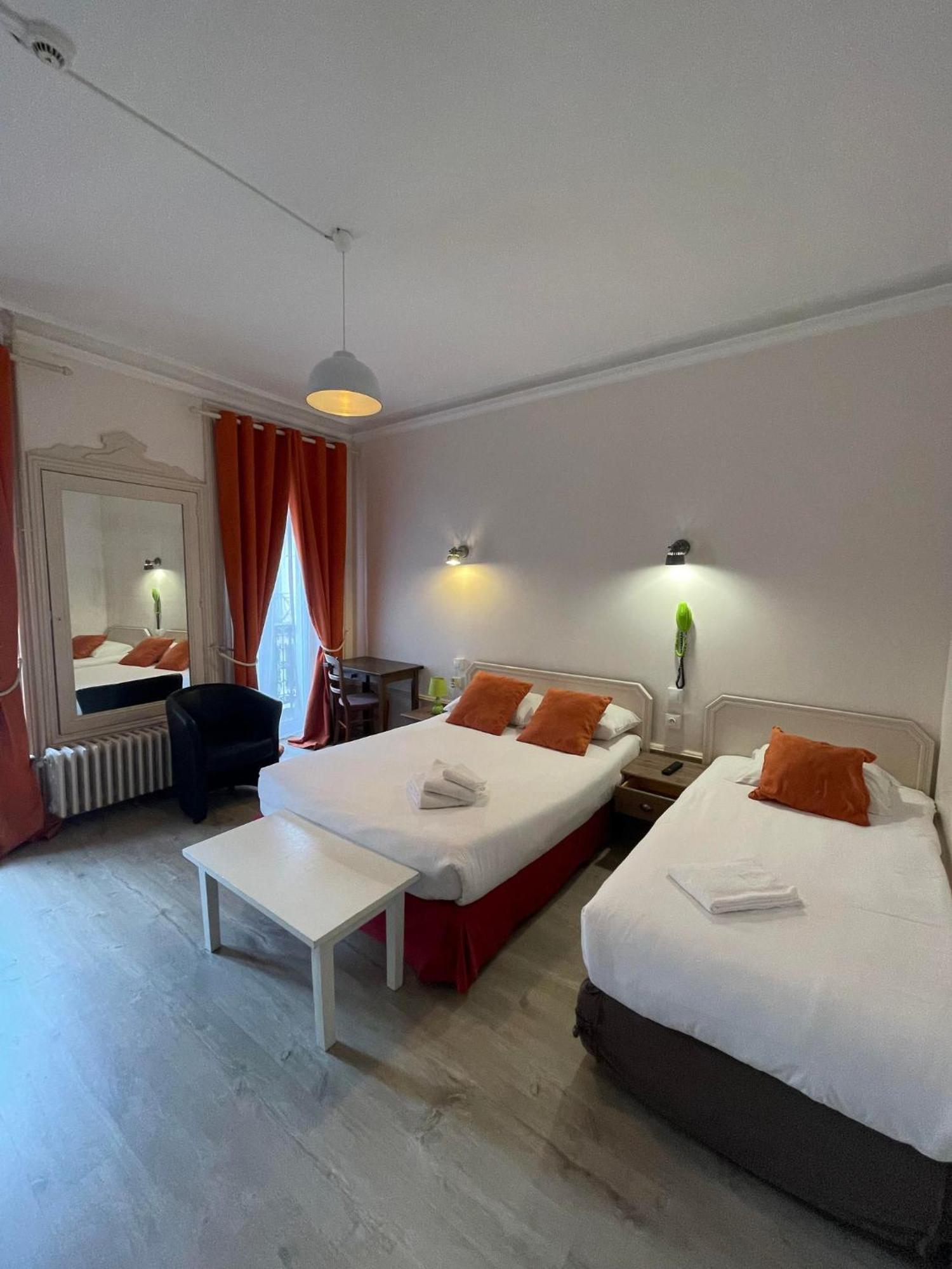 Authentic By Balladins, Hotel Le Carre D'Aix Aix-les-Bains Exterior photo
