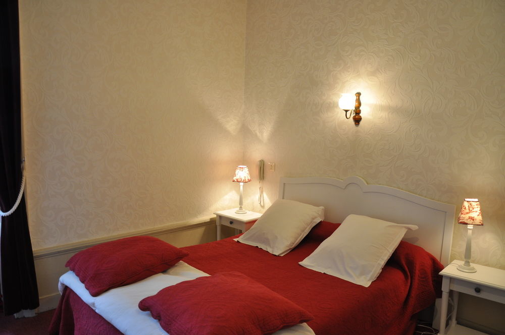 Authentic By Balladins, Hotel Le Carre D'Aix Aix-les-Bains Exterior photo